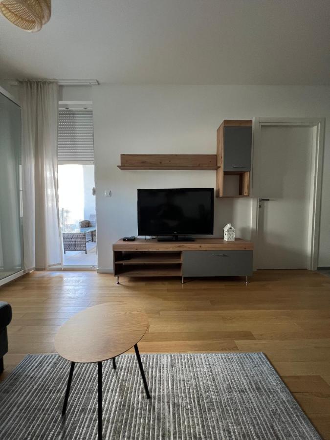 New Loris Apartman Zara Esterno foto